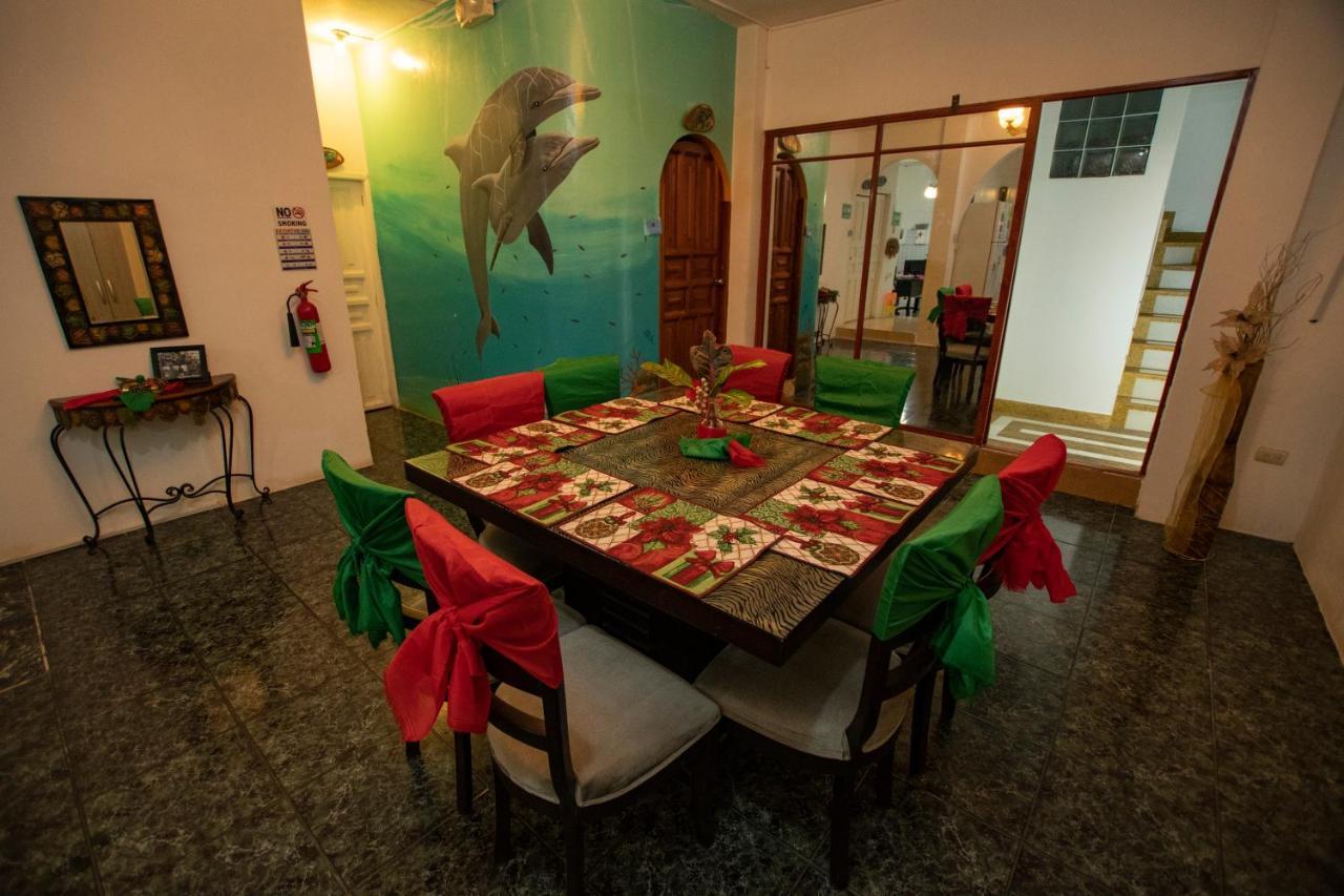Hostal Gosen Puerto Baquerizo Moreno Zewnętrze zdjęcie