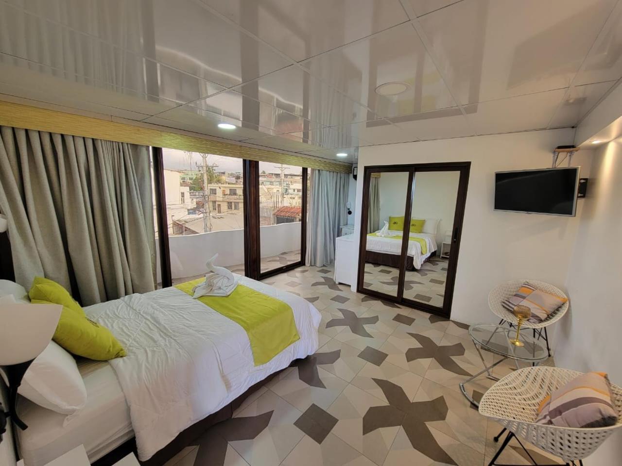 Hostal Gosen Puerto Baquerizo Moreno Zewnętrze zdjęcie